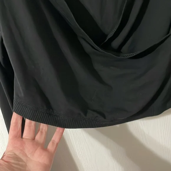 Athleta Crop V-Neck Faux Wrap Black Long Sleeve Women's Top Size Medium - Picture 6 of 7